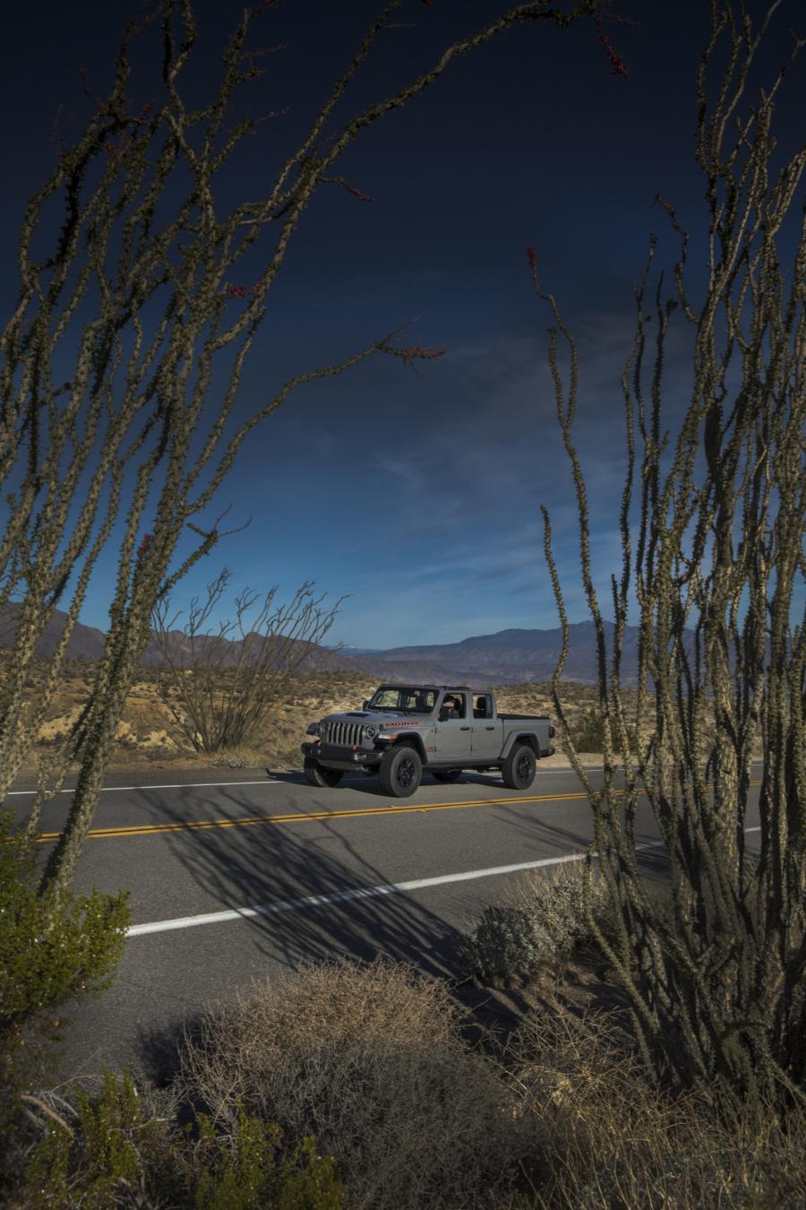  Jeep Gladiator Mojave (JT) 2020 года  (NA) (фото 56 из 58)